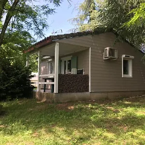 Hébergement de vacances De La Grenouillère, Joyeuse